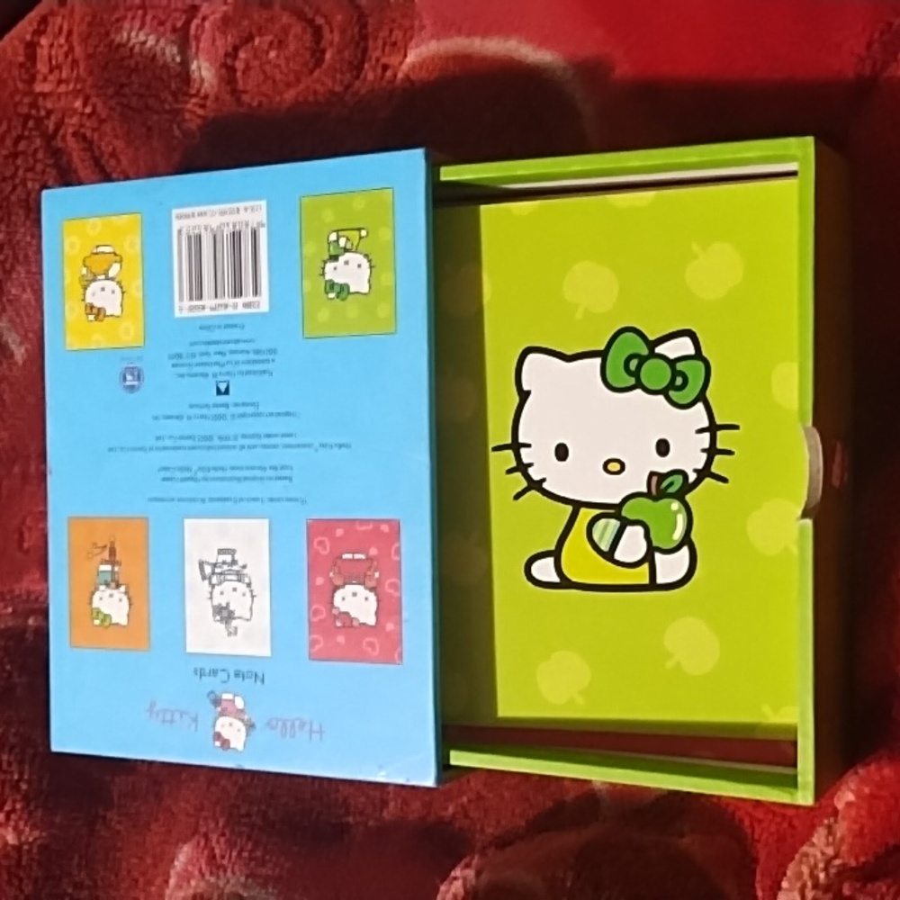 Hello Kitty Note cards - Picture 2 of 6